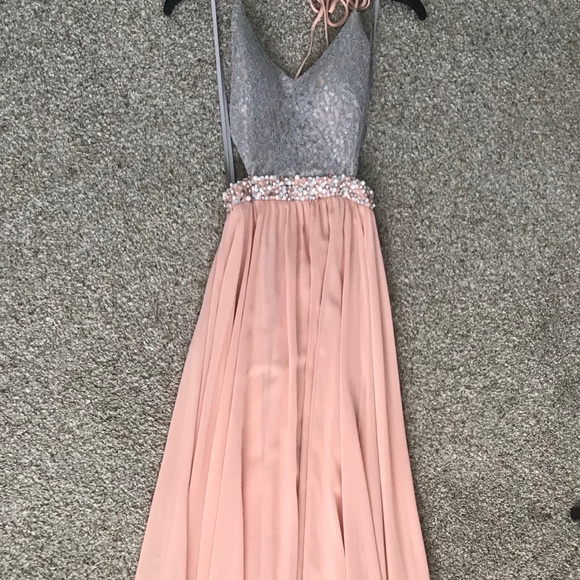 Prom dress - Picture 1 of 4